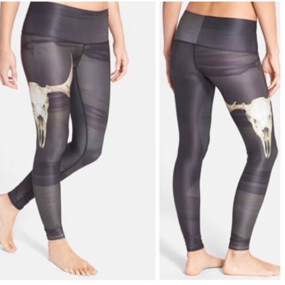 Skull yoga pants